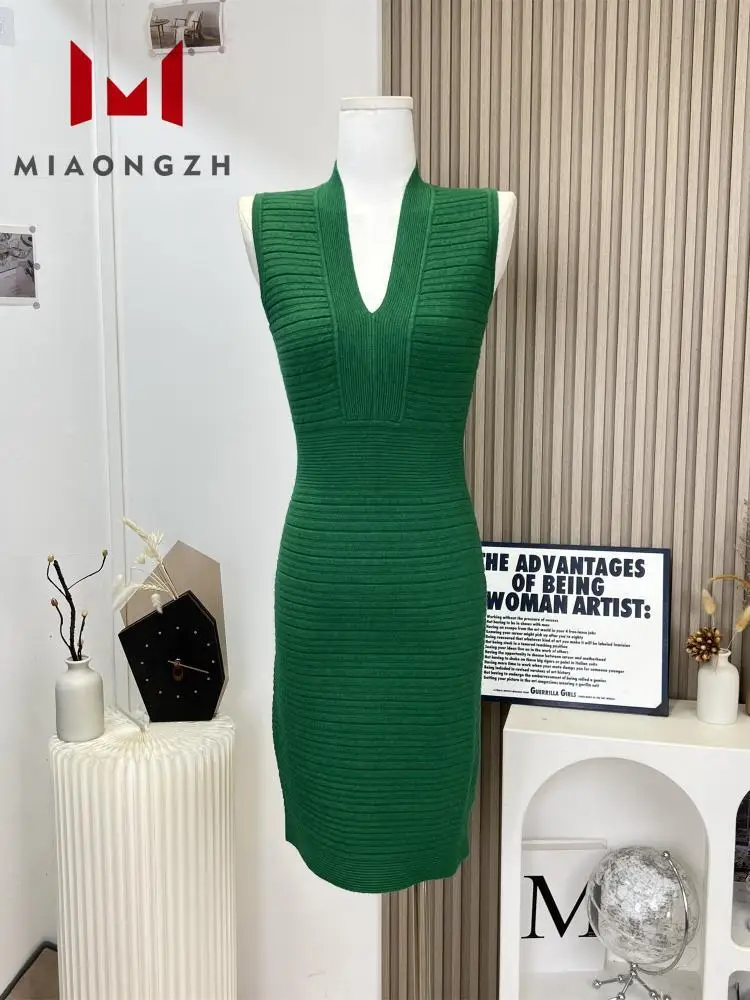 

Green Knitted Dresses For Women V Neck Sleeveless Bodycon Elegant Striped Vestidos 2024 Summer New Fashion Mid Length Dress Chic