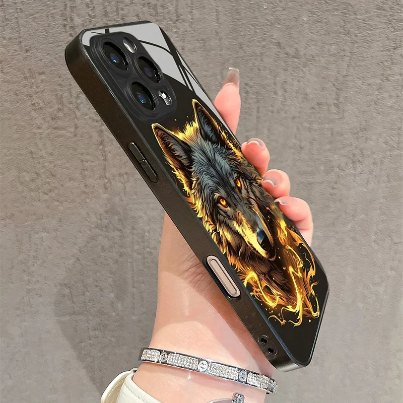 Cool Red Fierce Wolf King Graphic Tempered Glass Black Phone Case