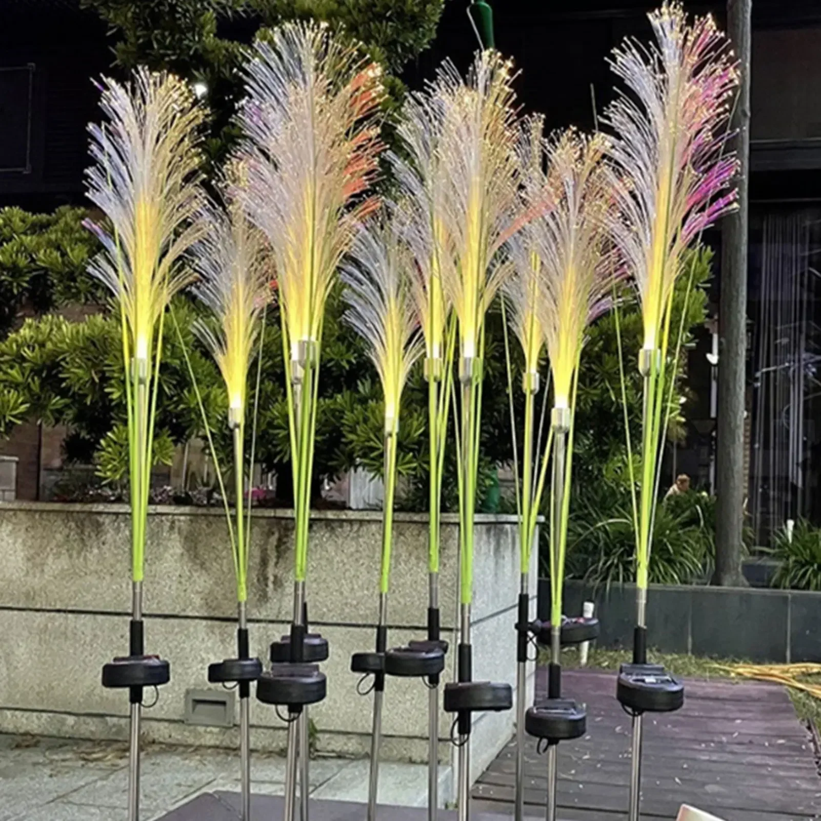 Solar-Powered LED Reed Garden Light - Outdoor Waterproof Lawn and Pathway Décor Illumination