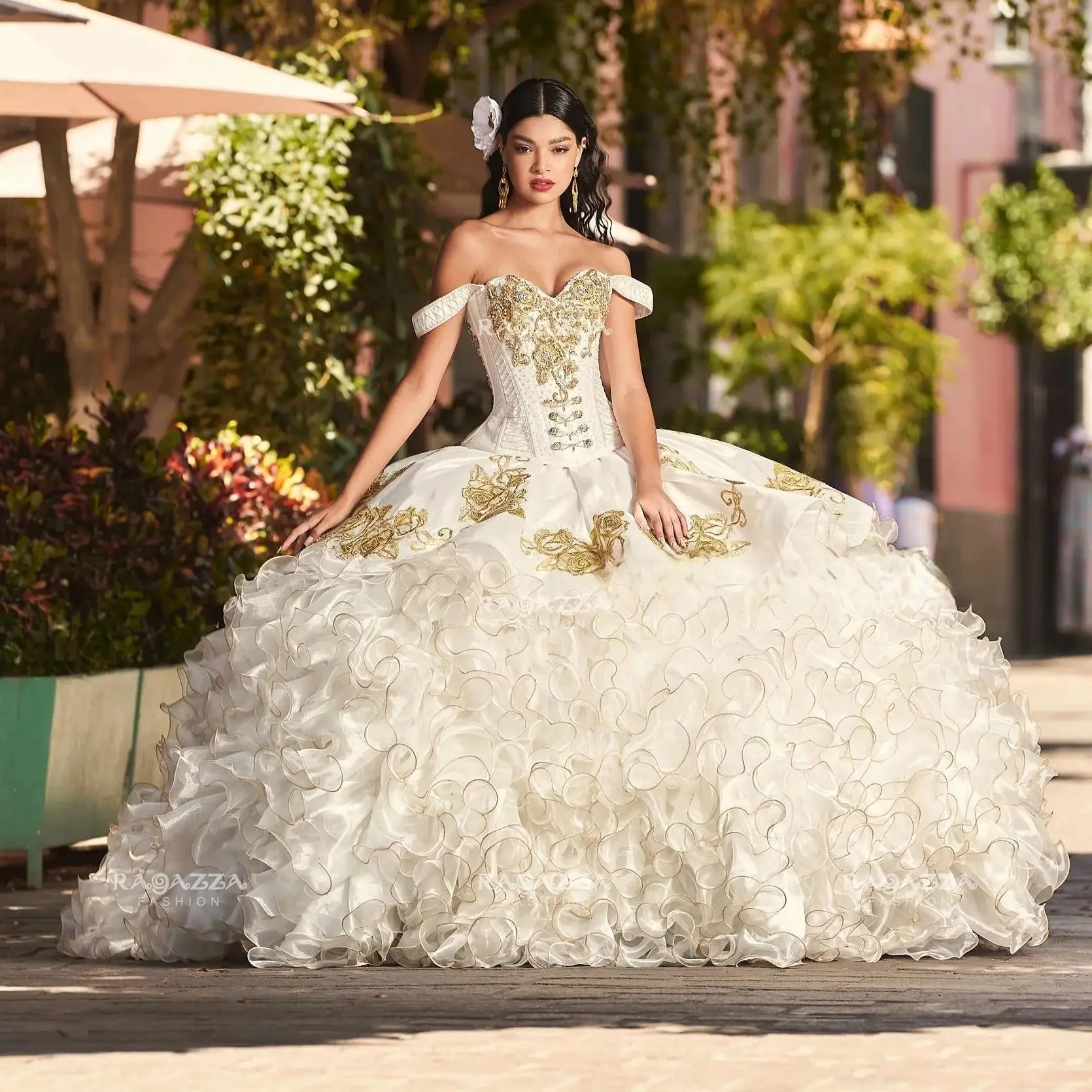 

Бальное платье Charro Quinceanera с оборками, бальное платье с открытыми плечами и аппликацией из бисера, мексиканские милые платья 16 лет 15 лет