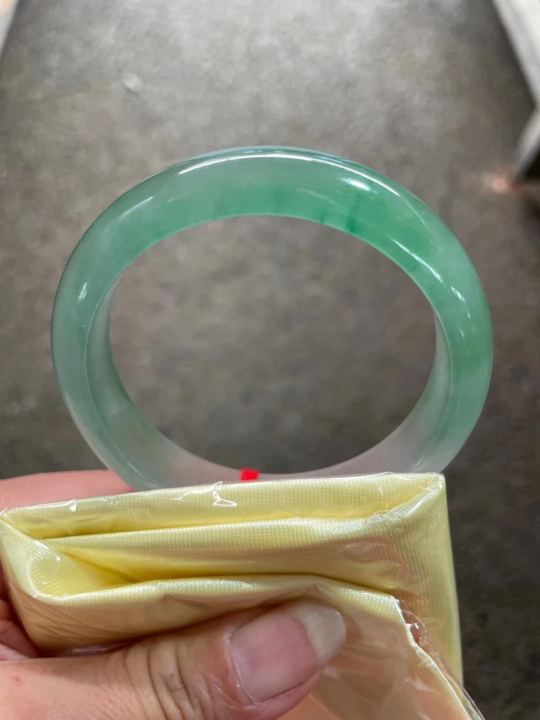 Рисунок 4 - Натуральный Изумрудный браслет из Мьянмы