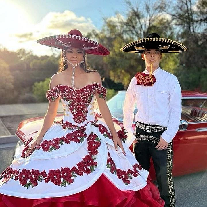 Charro-vestidos de quinceañera con estampado Floral para mujer, traje largo  de baile de graduación, con volantes blancos y rojos, con 15 hombros  descubiertos, estilo mexicano - AliExpress