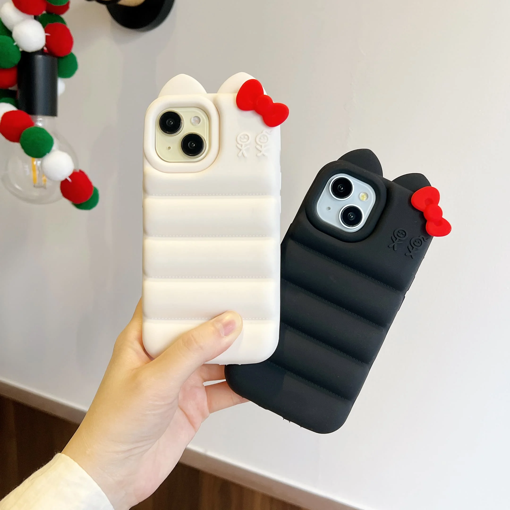Süße Kitty-Katze, Daunenjacke, Schleife, weiche Silikon-Handyhülle für Apple iPhone 13, 14, 15, 16, 17 Pro Max, stoßfeste Puffer-Abdeckung – Detail 2