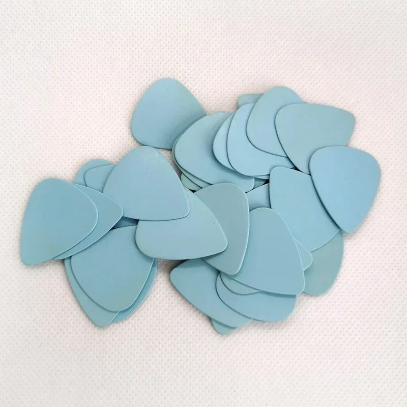 10 Pieces Musical Accessories Black 0.71mm Guitar Picks Plectrums Guitar Playing Training Tools Musical Instruments