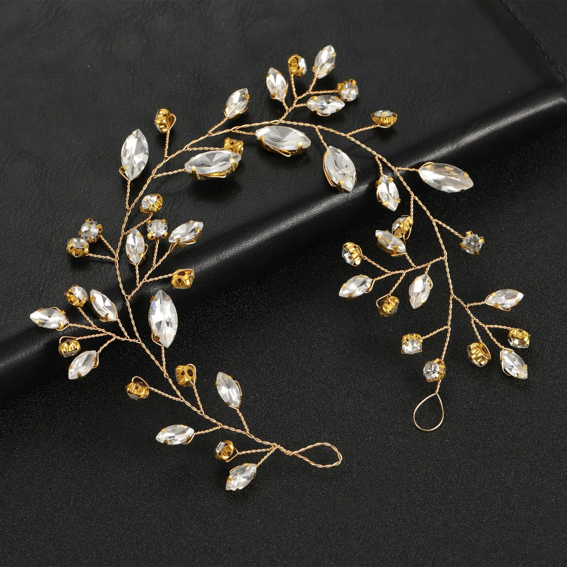 Flower rhinestone hair ornament Hair clip Handmade alloy rhinestone hair clip Bridal wedding ornament crystal