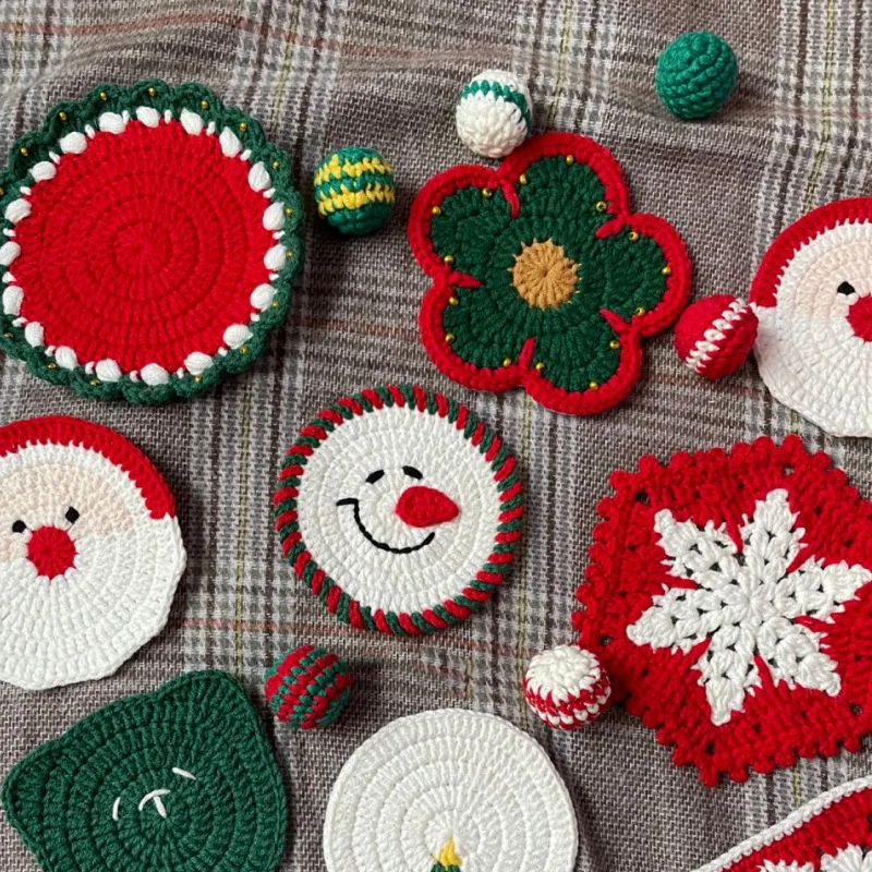 

Kitchen Accessories Handwoven Christmas Decorations Cartoon Coasters Holiday Tabletop Accessories Cups Mats Placemats for Table