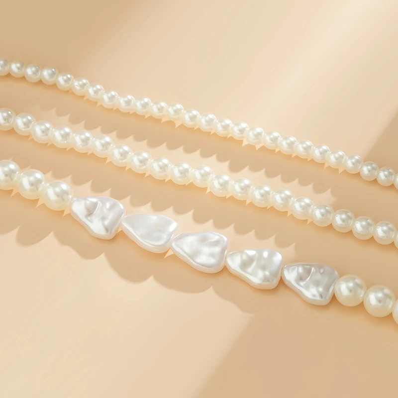 TseenYi Boho Stratificato Cavigliera Perline Set Cavigliera Conchiglia Stratificato Perline Tratto Cavigliera Bracciale Perline Seme Cavigliera Estate Spiaggia Riso Perline Per Donne E Ragazze(bianco