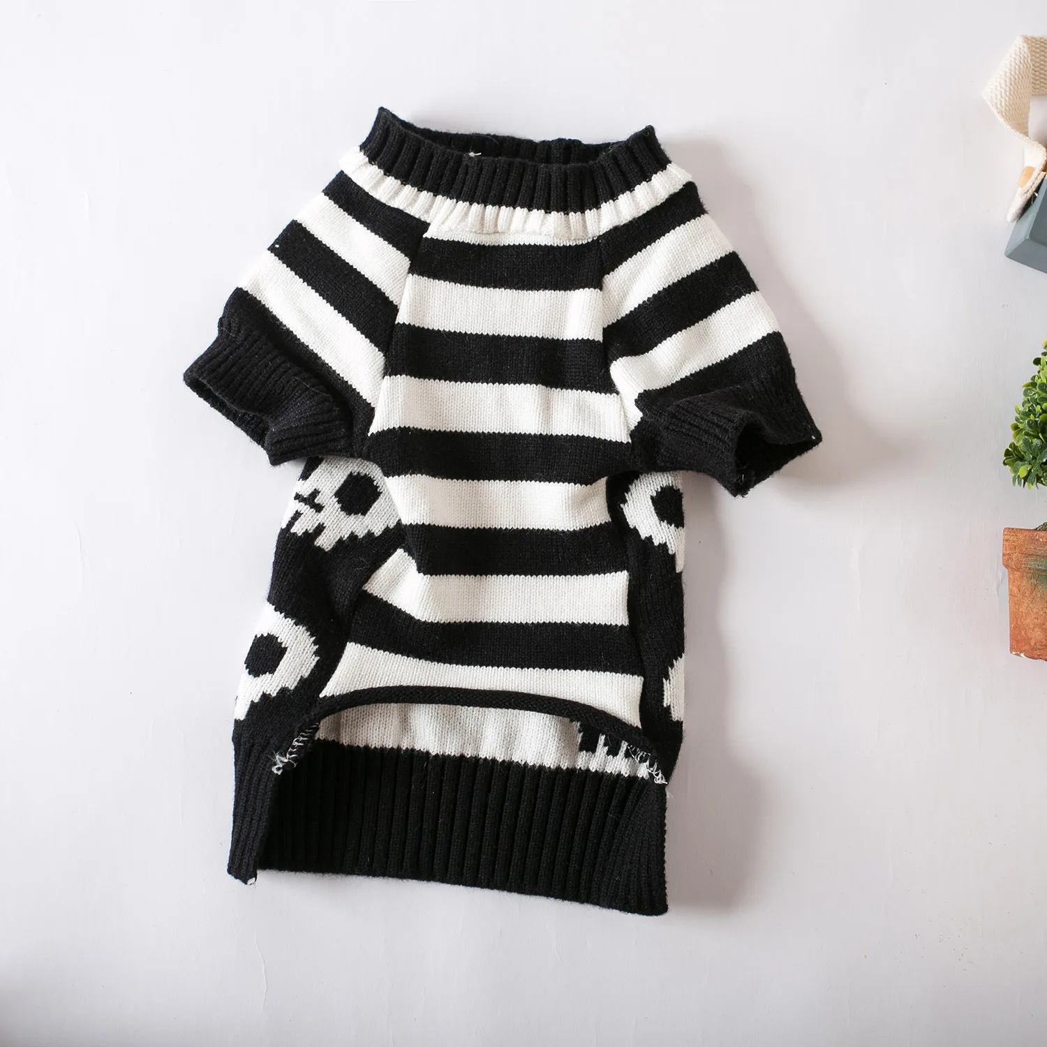 Pet Costume Knitted Sweater 3