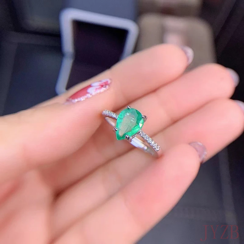 

Natural Colombian emerald 925 sterling silver 6x8mm sugar tower ring female niche design light luxury color treasure open ring