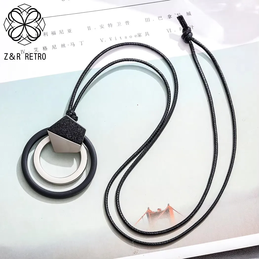 Vintage-Inspired Gothic Choker Necklace - Trendy Fashion Statement