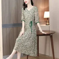 Green Floral V-neck Women's Dress Slimming A- line Skirt Short Sleeve Empire Waist Midi Dress Summer New Style Elegant Feeling