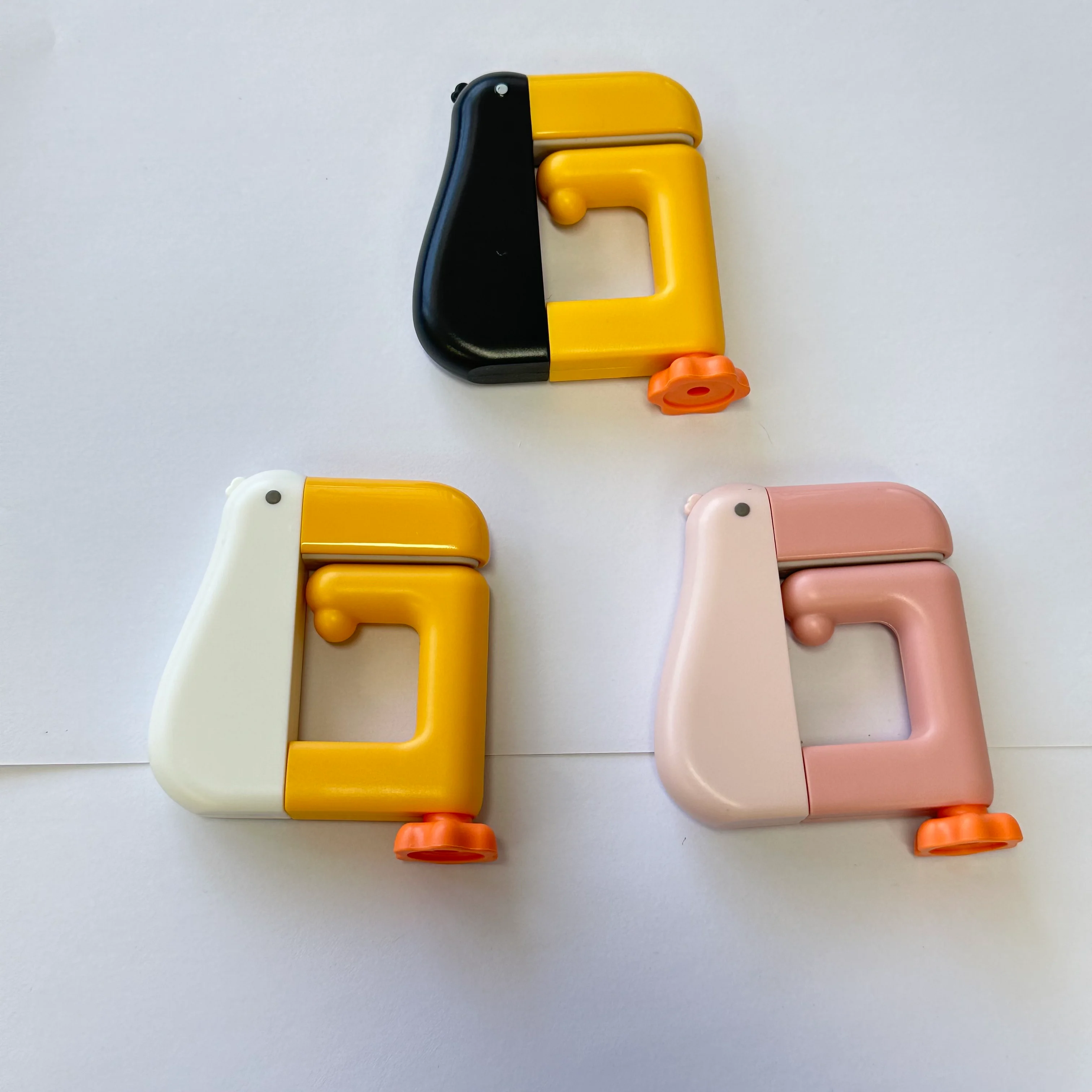 Portable Hook for Hanging Decor and Handbag – Non-Punching Wall Hanger & Table Accessory for Home, Office, or Student Use