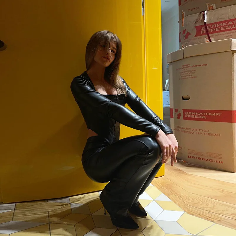 Y2k Black Faux Leather Crop Tops Women Square Neck Long Sleeve Zipper Cropped Jacket 2024 Gothic Sexy Fashion Motorcycle Clothes