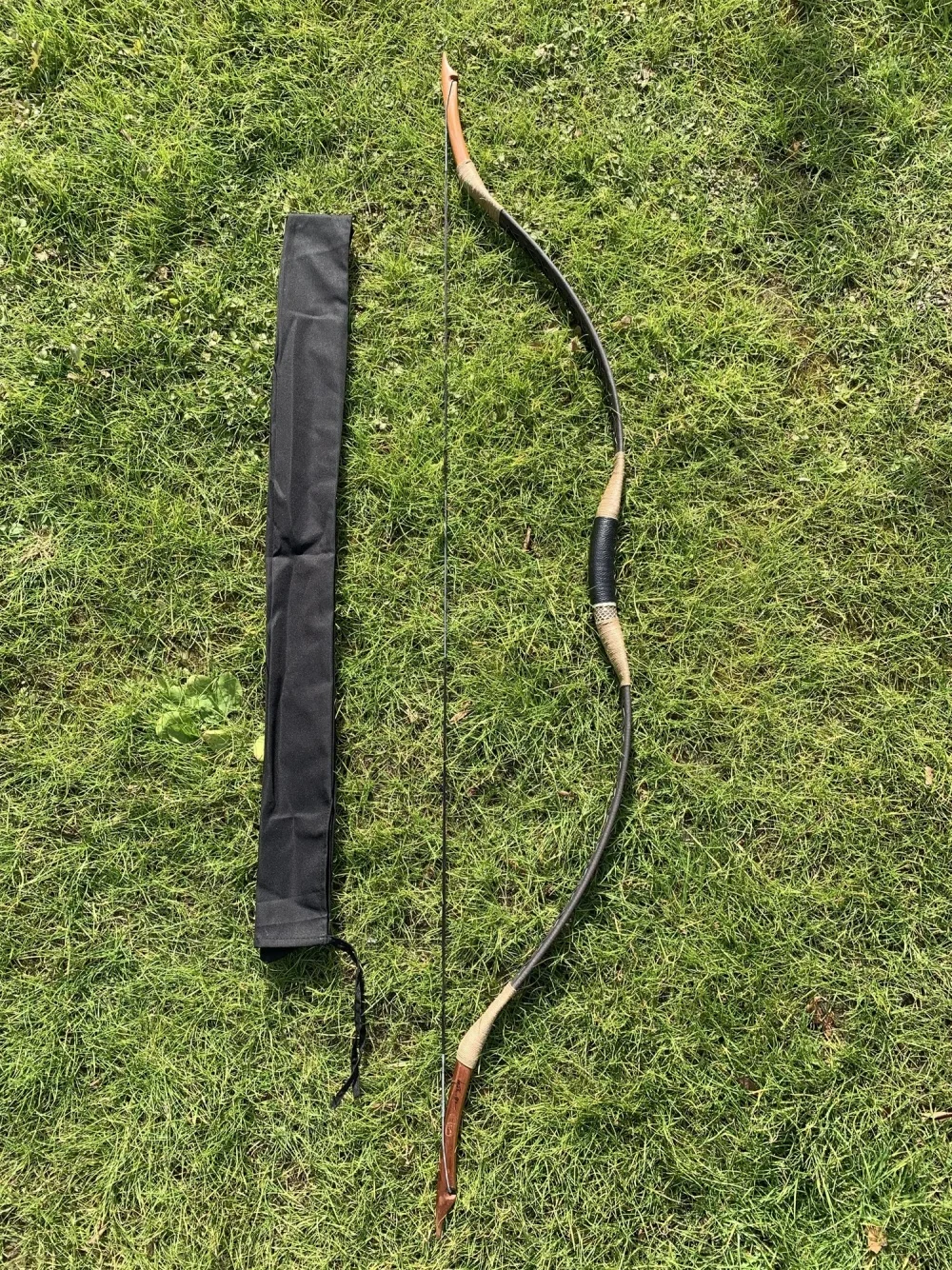 TOPARCHERY 49 '' arco recurvo tradicional arco largo y flecha set 20-50lbs  caza flechas de madera para la mano derecha e izquierda adultos práctica