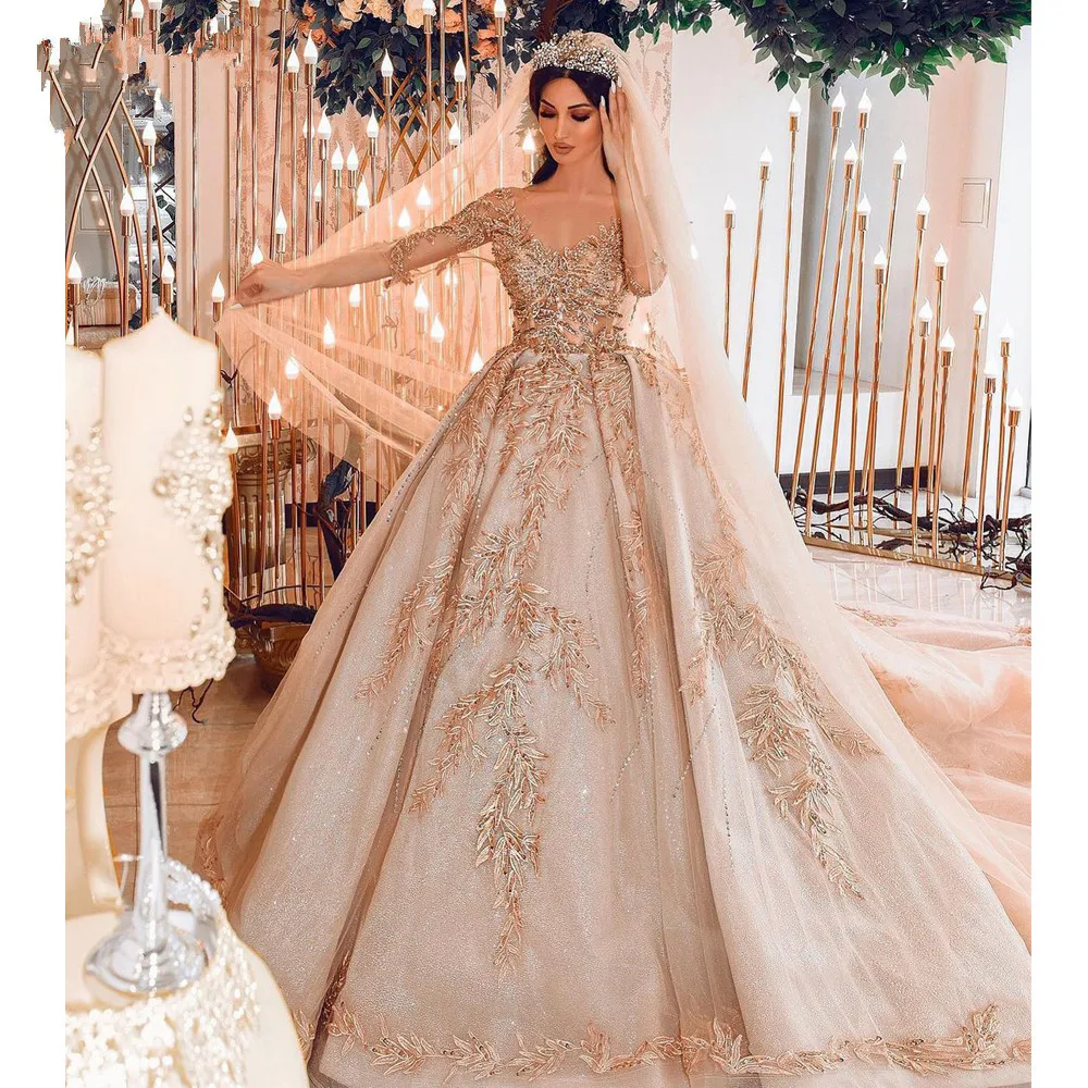

Luxurious Dubai Wedding Dress Lace Appliques Sheer Neck Jewel Bridal Gowns Custom Made Long Sleeves Crystals Vestido de novia