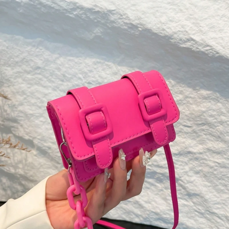 2025, modische Miniatur-Crossbody-Tasche in Lippenstiftform für Damen im Herbst/Winter, vielseitige kleine Umhängetasche – Detail 3