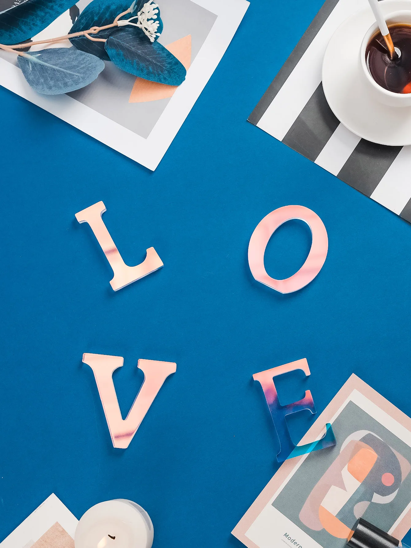 1 multi-color colorful acrylic English letter decoration, suitable for decorating the living room, bedroom, study