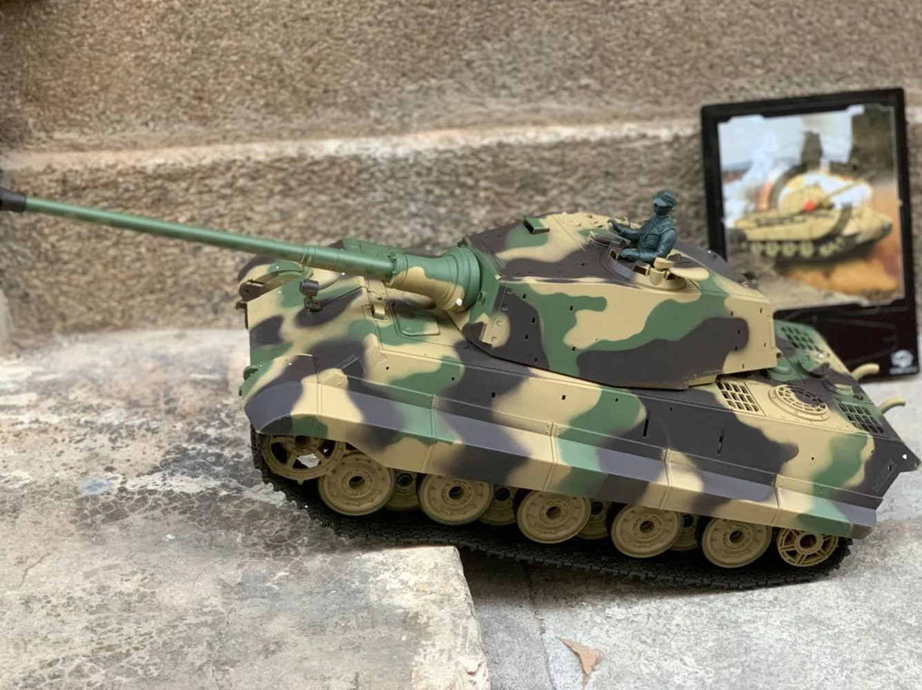 3888A  Remote Control Tank German King Tiger RC Battle War Military Vehicle Truck Car with Metal Steel Wave Box Smoke Shooting 2