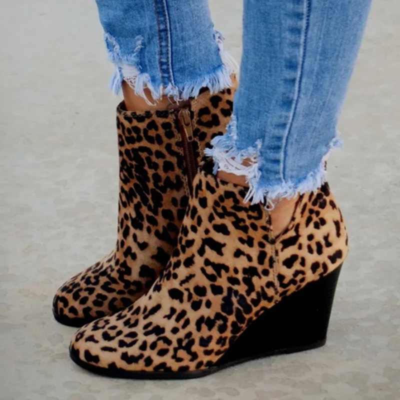 LEOPARD PRINT ANKLE BOOT WITH POINTED TOE main image 0