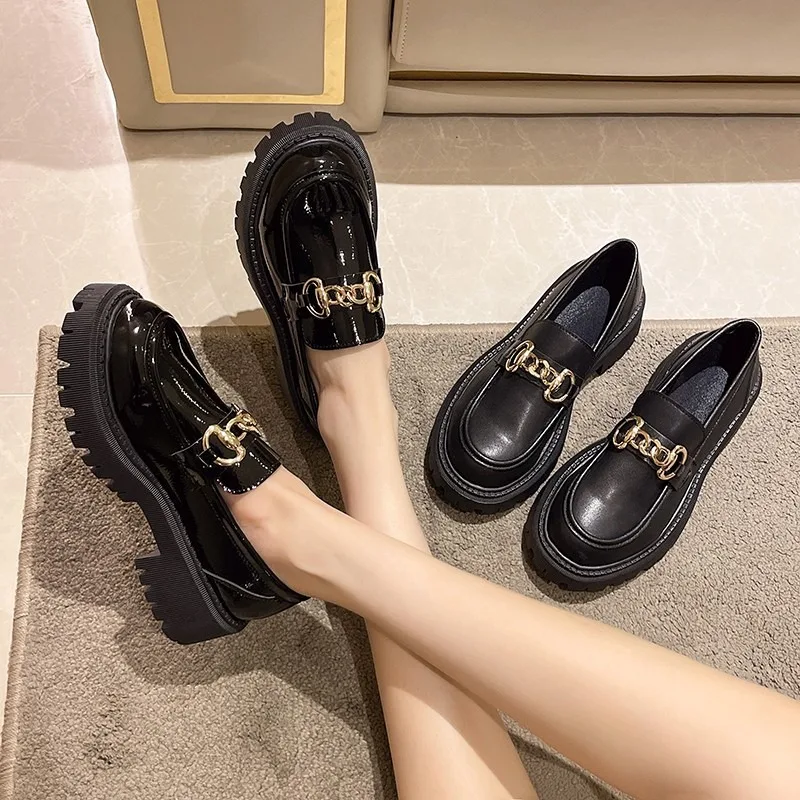 2024 Women Spring New Black Platform Flats Shoes Women Loafers Slip on Boat Shoes Metal Designer Casual Leather Oxfords 3