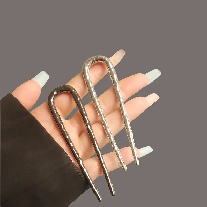 Elegant Metal Hair Fork With Hammered Finish For Hair Buns_voghion.com