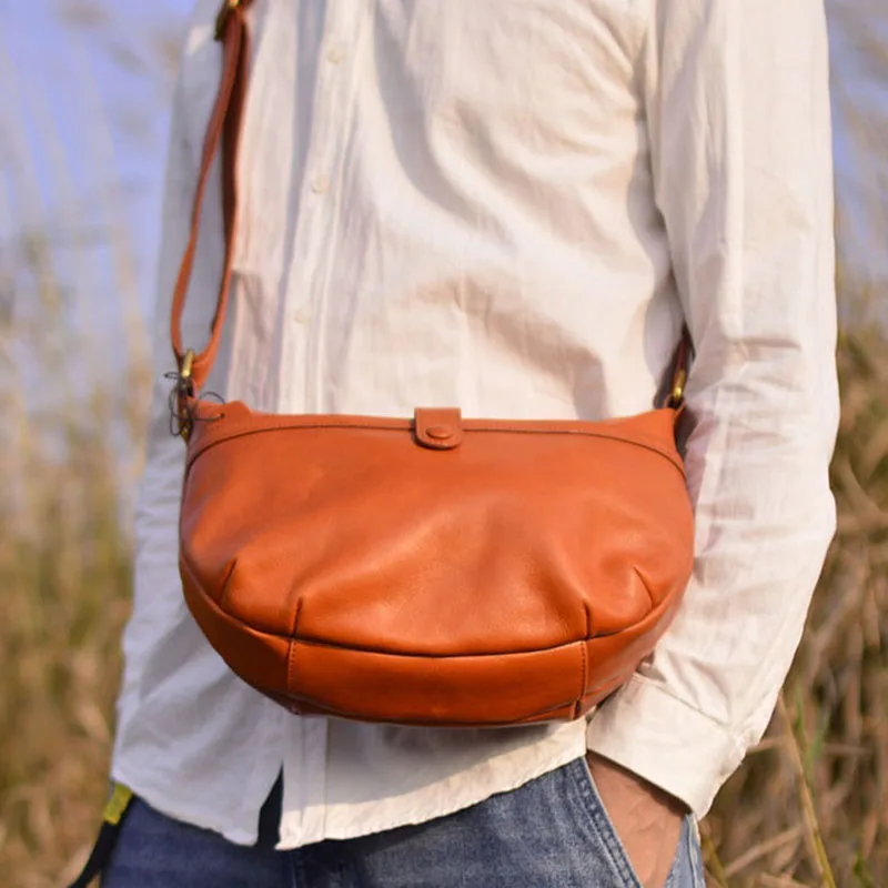 

AETOO маленькая сумка из первого слоя воловьей кожи Женская Повседневная маленькая сумка для тела искусственная дубленая кожа ручной работы винтажная сумка