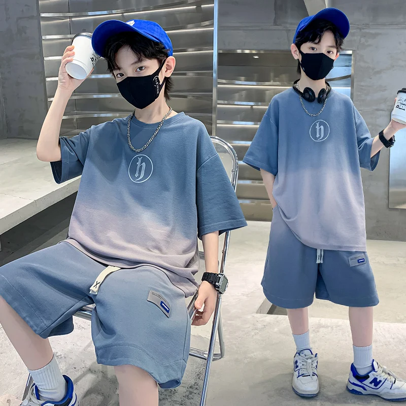 

Летняя одежда для детей и мальчиков Новинка 2024 Одежда для мальчиков среднего и большого размера тонкая летняя красивая футболка с коротким рукавом