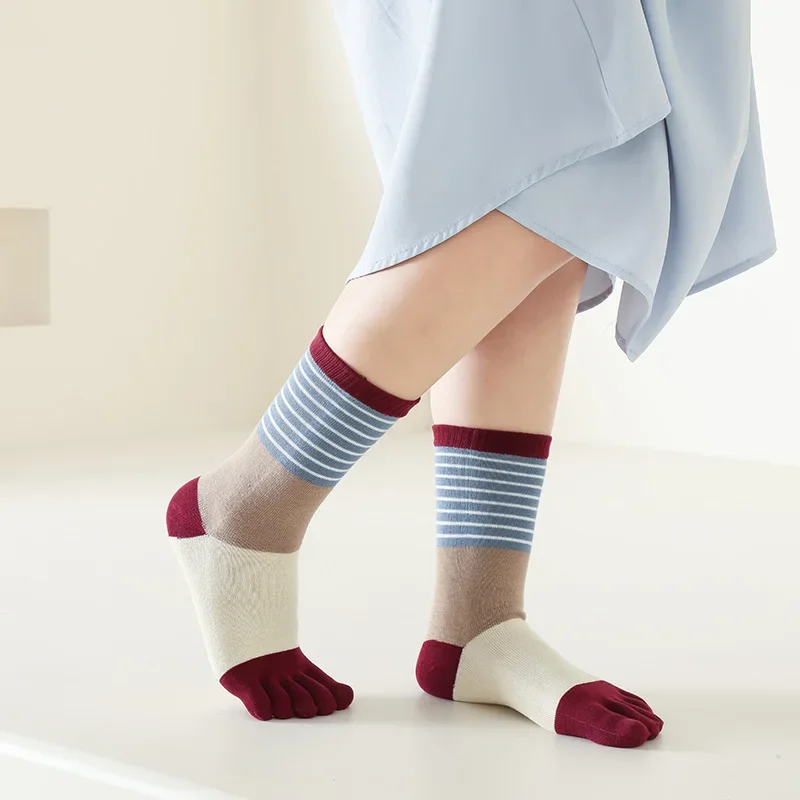 1 Paar Frauen Baumwolle Fünf-Finger-Socken bunte Streifen Split Toe Sports ocken Kawaii Harajuku High Tube Fünf-Zehen-Split-Toe-Socke – Detail 23