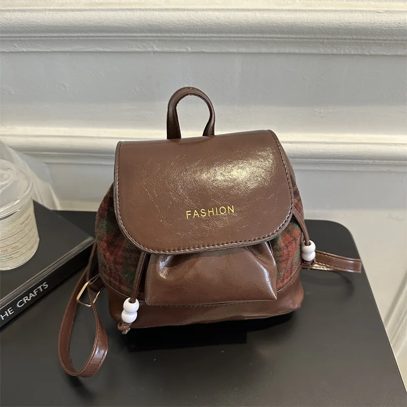 New Western-style Design Backpack New Large-capacity Student Leisure Commuter Shoulder Bag Luxury Brand Female Shoulder Bag