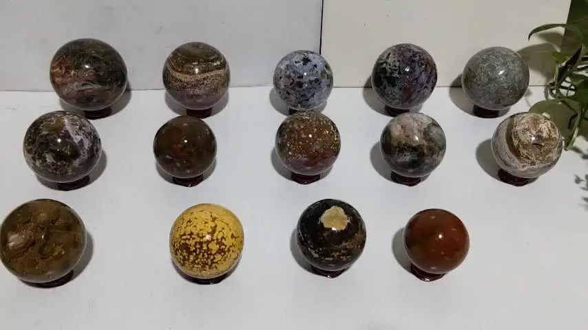 Кристальный шар из океанской яшмы EBET