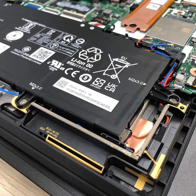 Рисунок 4 - Оригинальный ноутбук ThinkPad X13