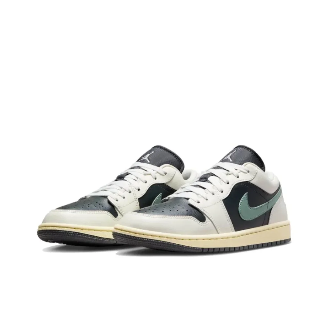 Description Picture 3 of itemIconic Brand Air Jordan 1 Low Men's and Women's Fashion Trend Basketball Shoes Abrasion-resistant Anti-skid Black and White Colorway