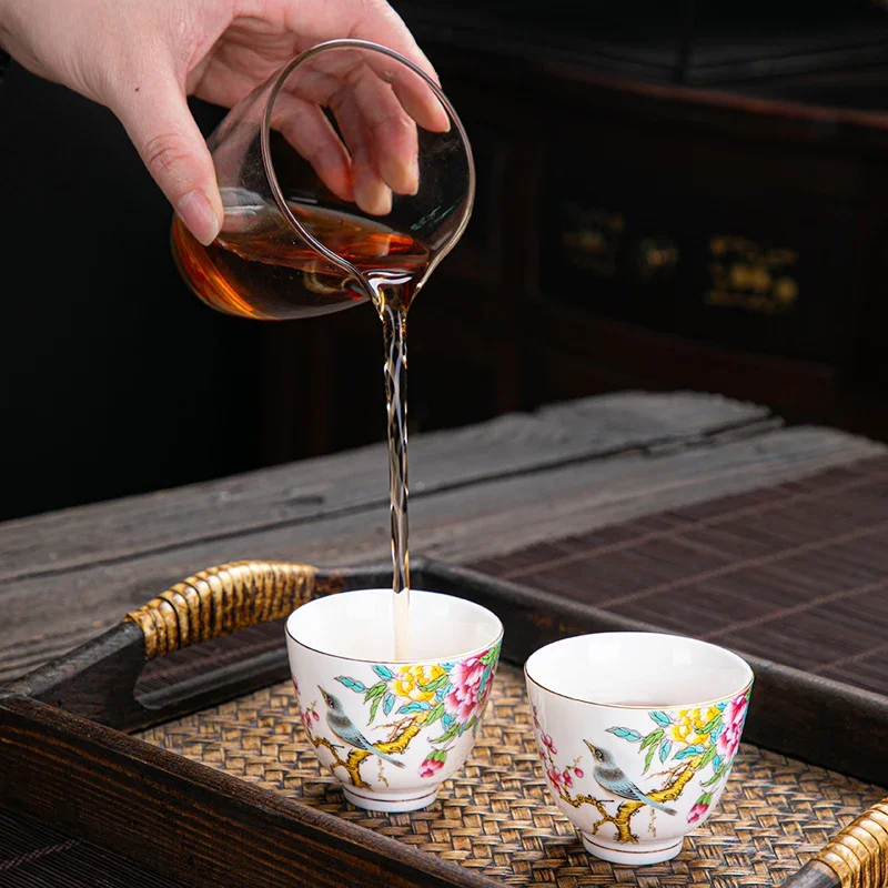 1pc Chinese Ceramic Teacup Hand Painted Flowers and Birds Tea Bowl Handmade Tea Cup Tie Guanyin Pu'er Master Set Accessories tea cup