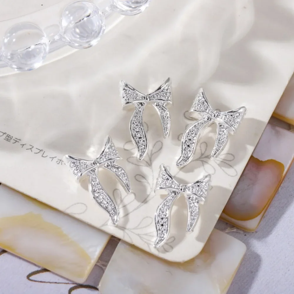 20pcs 활 네일 매력 매니큐어 액세서리에 대 한 골드 실버 네일 장식 DIY 매력 리본 3D 라인 석 네일 부품 도구