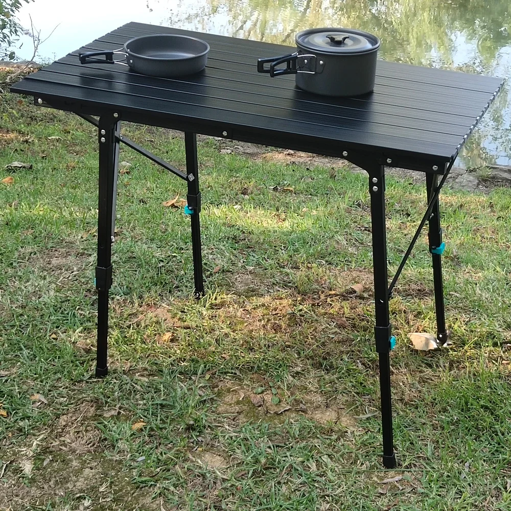 Tragbarer Picknick-Tisch Aus Kunststoff – Faltbar, Wetterfest, Inkl. 2 Klappstühlen, Schwarz