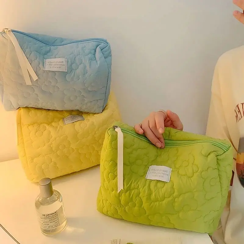 Soft Flower Pattern Cosmetic Bag Portable Makeup Packaging Display Storage Organizer Large Capacity Female Travel Wash Pouch 4
