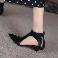 Sandales d'été en cuir véritable pour femmes, chaussures à bout pointu et à talons bas, sandales modernes à bout/talon, grande taille, nouvelle collection 3