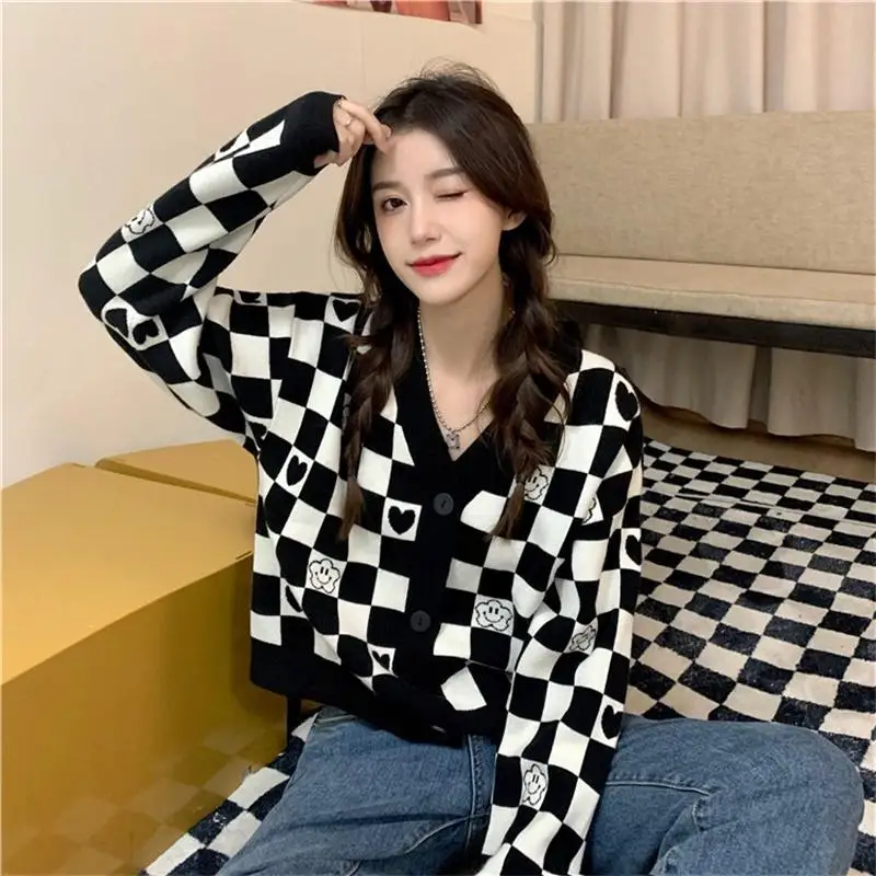 

Vintage Lazy Plaid V-neck Loose Sweater Women's Sweaters Japanese Kawaii Ulzzang Female Korean Harajuku Clothing For Women