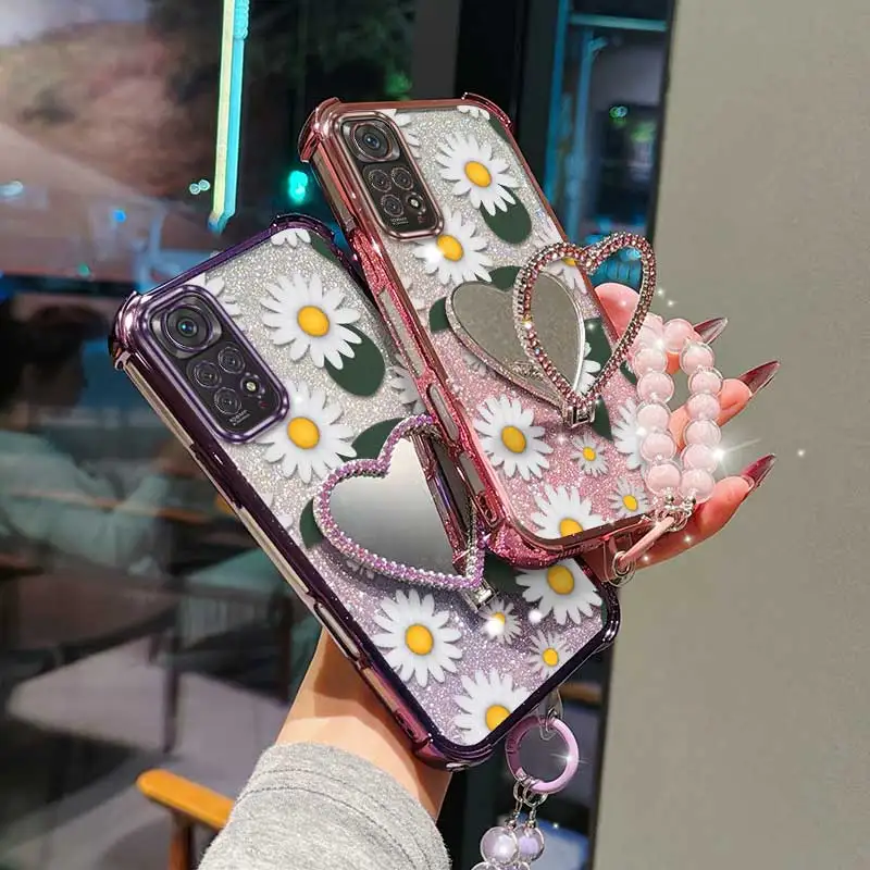 Daisy Design Phone Case Set with Lanyard and Circular Stand - 3 Piece Set in White