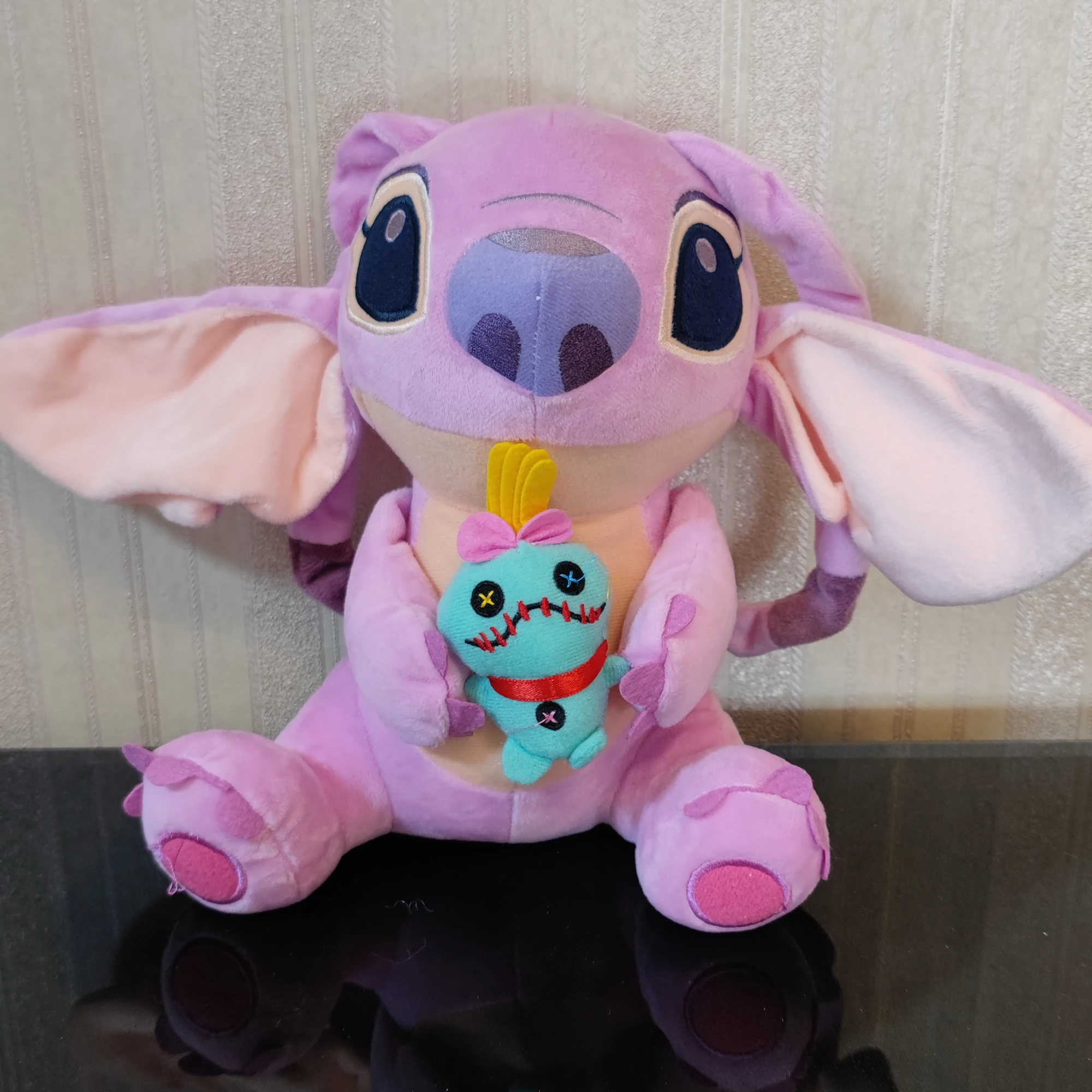 thumbnail image 1 of Muñecos de peluche de algodón de alta calidad de Disney Lilo & Stitch, dibujos animados de animales, peluches suaves para niños, modelo de juguete para regalo de niños, 1 of 5