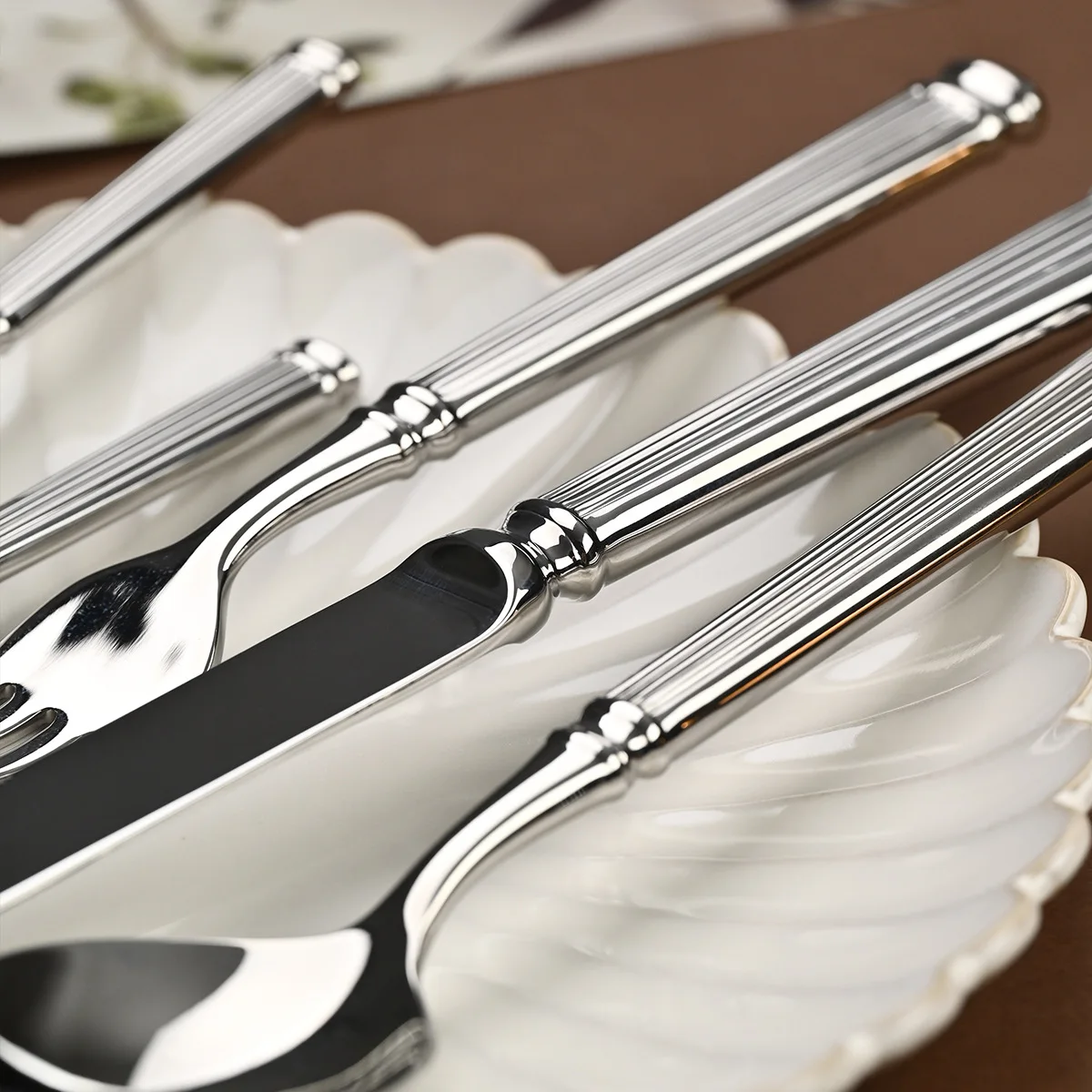 304 Stainless steel tableware knives forks and spoons for western restaurant