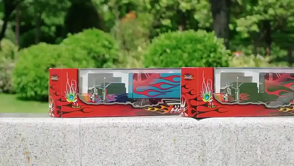 Радиоуправляемый автомобиль-контейнер OIMG 86 см