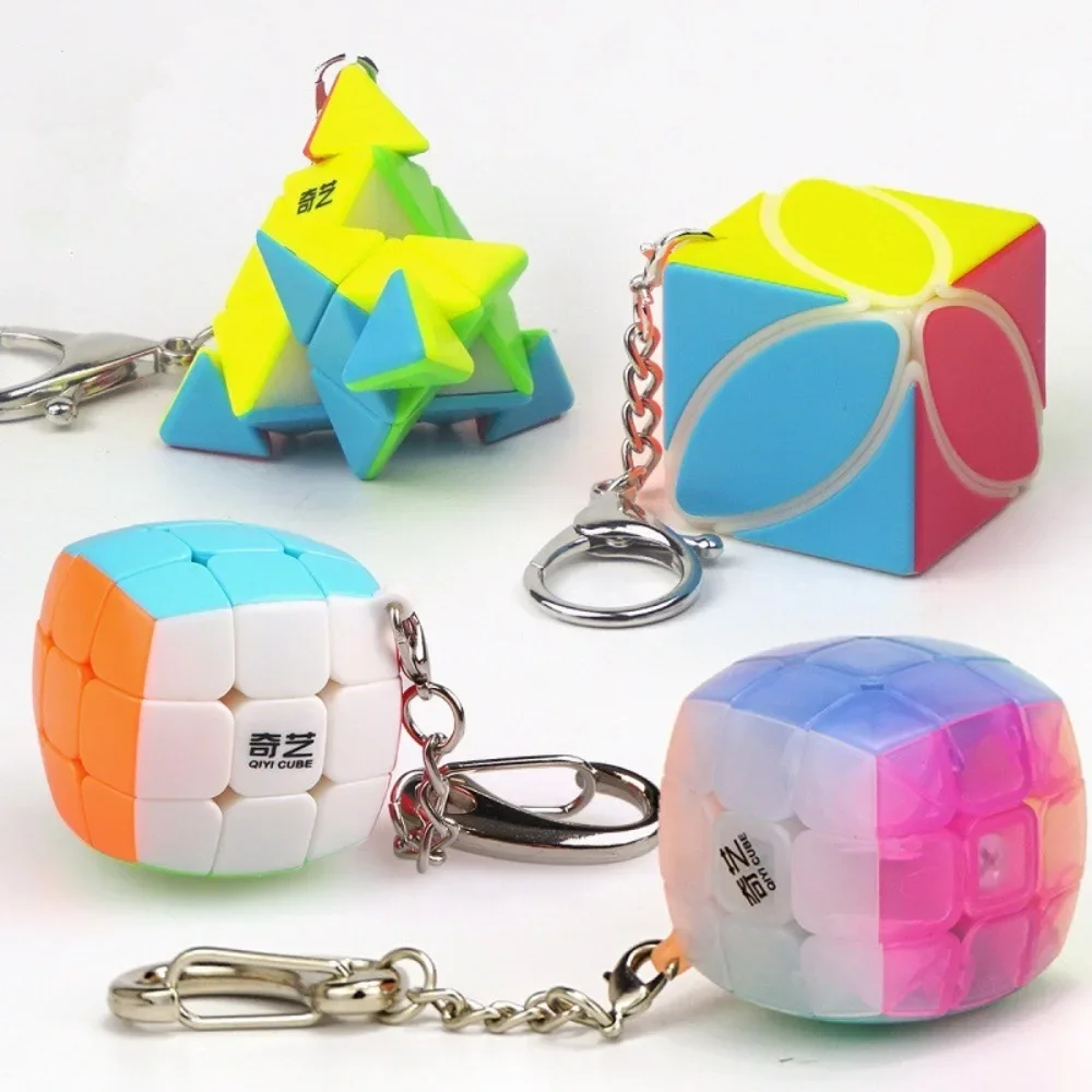 

Mini Magic Cube Decompression Puzzle Keychain Professional Cubing Speeding Educational Toys Cubes Pendant for Adults/ Children