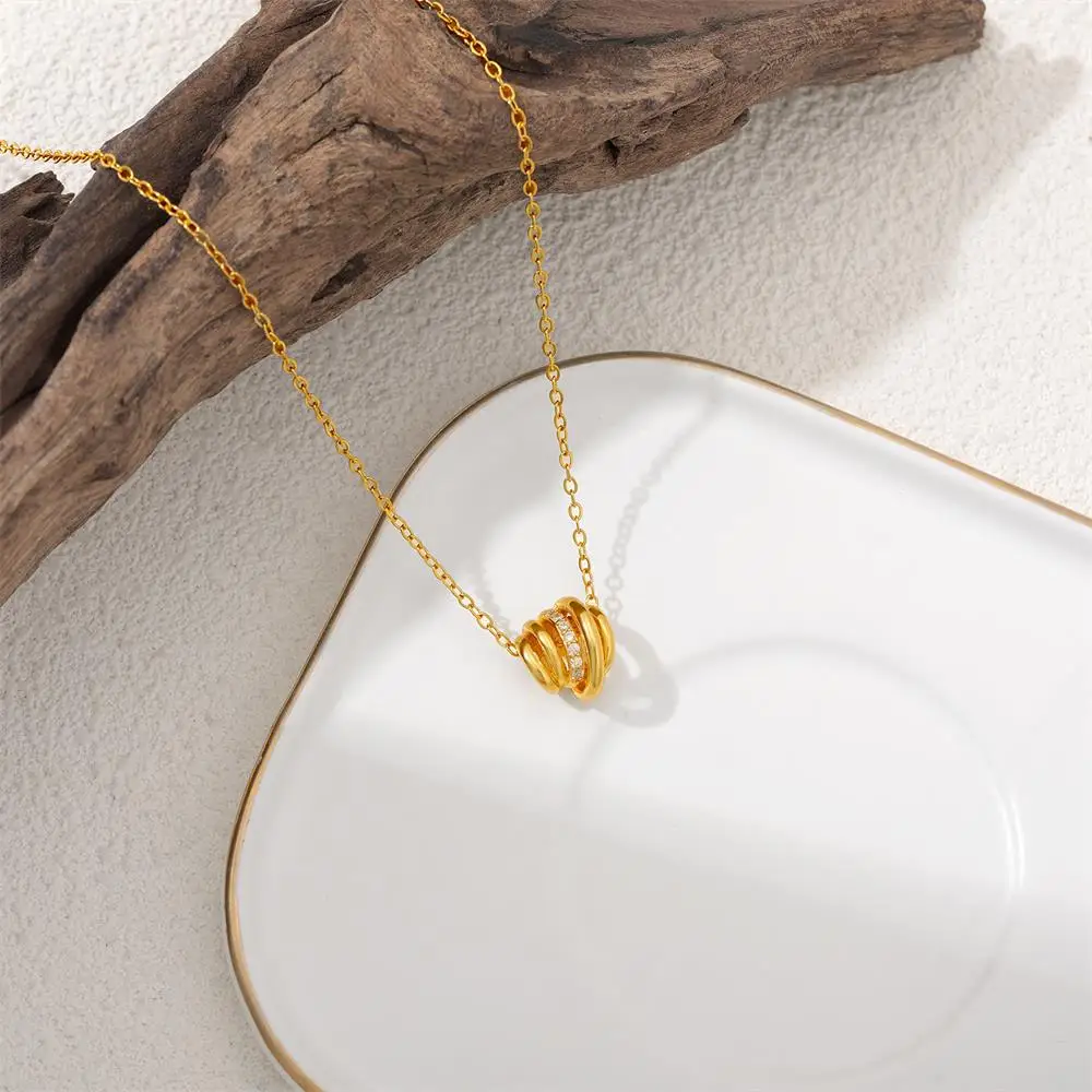 Classic Tiny Polycyclic Pendant Neckalce for Women Stainless Steel Zircon Golden Metal Chain Clavicle Choker Party Gifts Collar