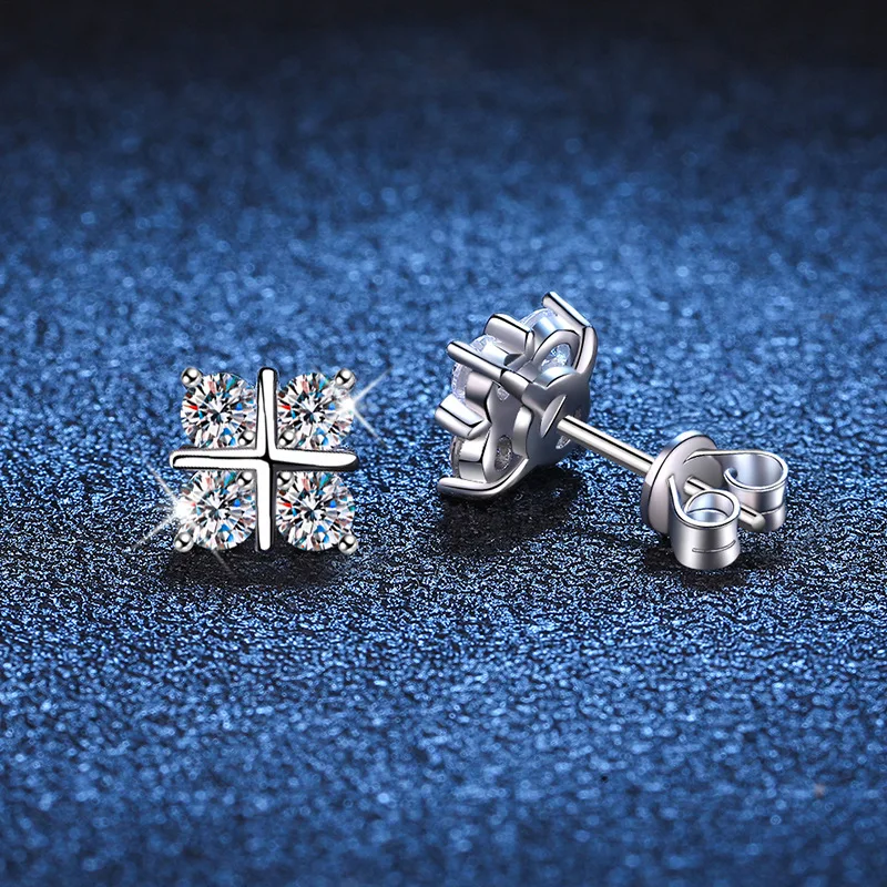 

Серьги женские из серебра 925 пробы с бриллиантами