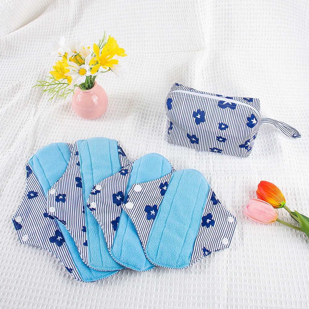 Portable Sanitary Pad 4pcs/Set Reusable Washable Cloth Menstrual Pads Blue Polar Fleece Panty Liners for Women with 1pc Wet Bag