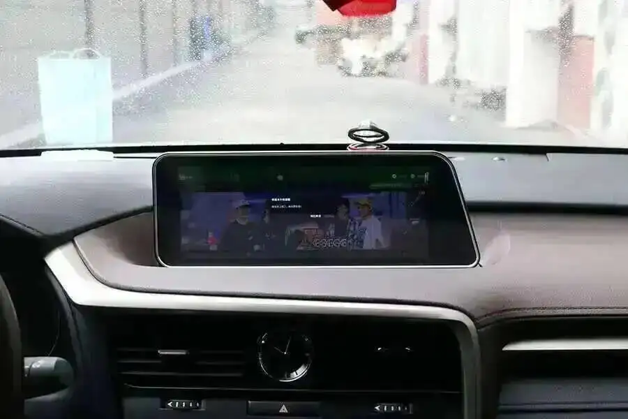 E.JPG