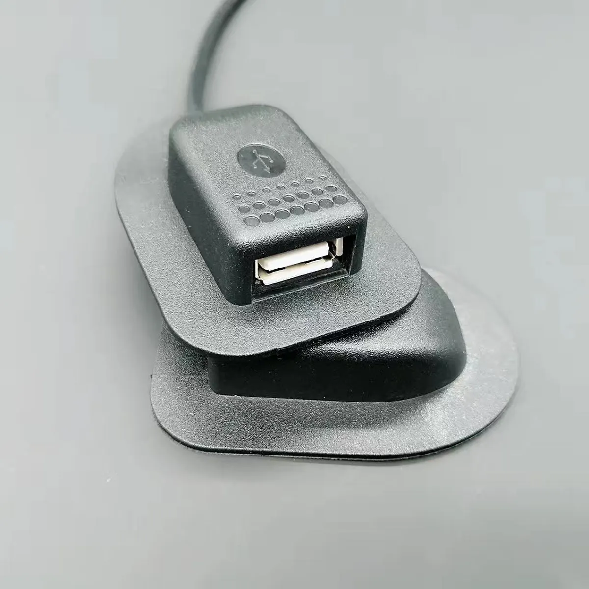 배낭용 USB 충전 케이블 및 인터페이스 키트 블랙 51x4.2x1cm 심플한 디자인 외부 USB 충전 포트 여행용 비즈니스용
