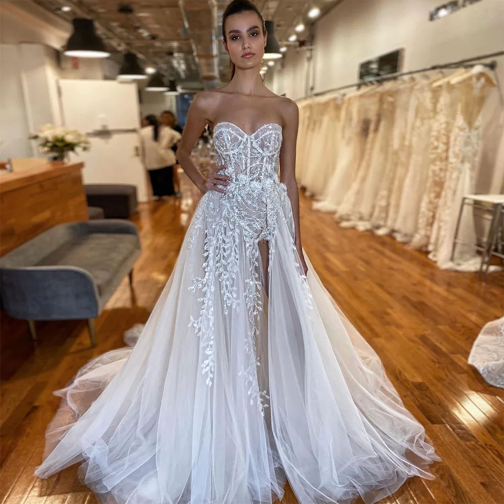 

2023 Boho High Side Split Wedding Dresses Lace Appliques 3D Flower Sequined Sleeveless A-Line Bride Gowns Vestido De Noiva