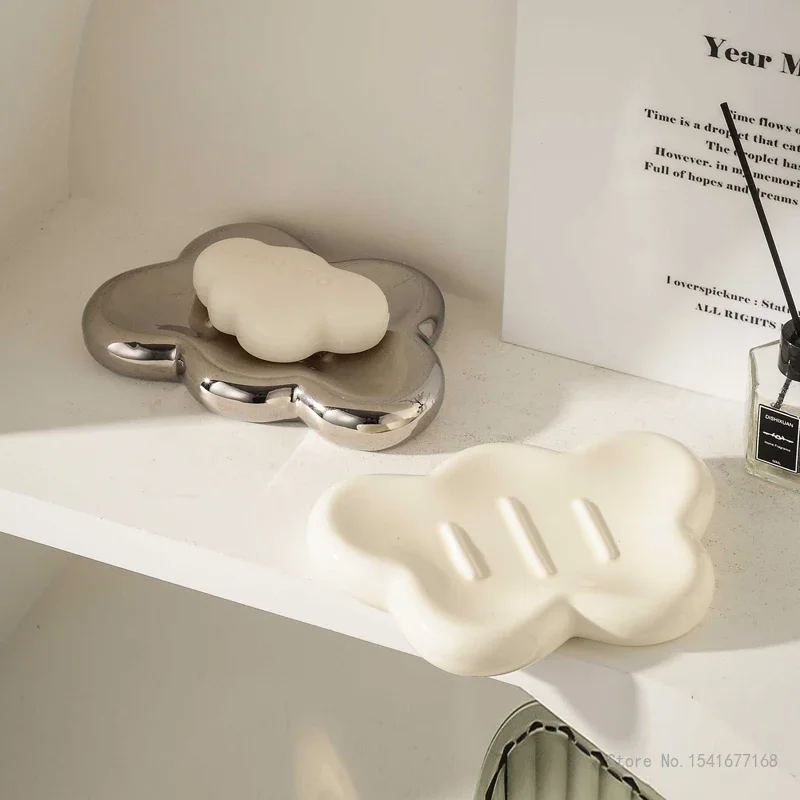 Cloudshaped Ceramic Soap Case Creative Drainage Dish Light Luxury Storage Boxes Household Bathroom Kitchen Articles Silver Cream